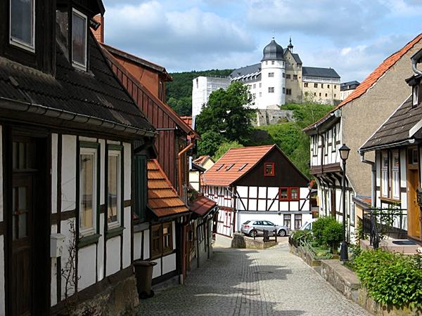 Blick von der Töpfergasse zum Stolberger Schloss