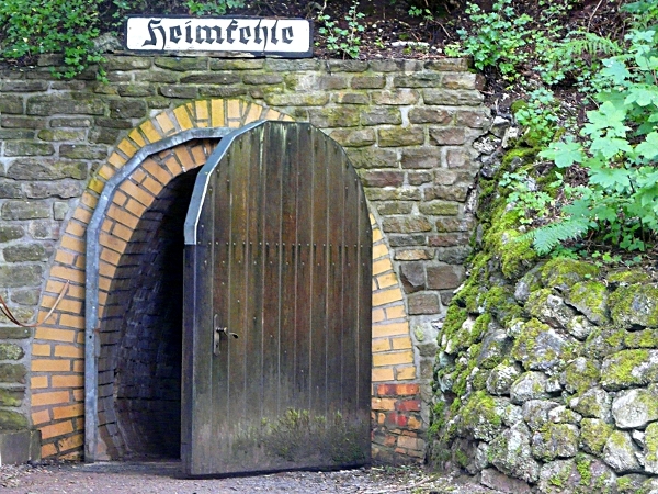 Eingang zur Schauhöhle Heimkehle